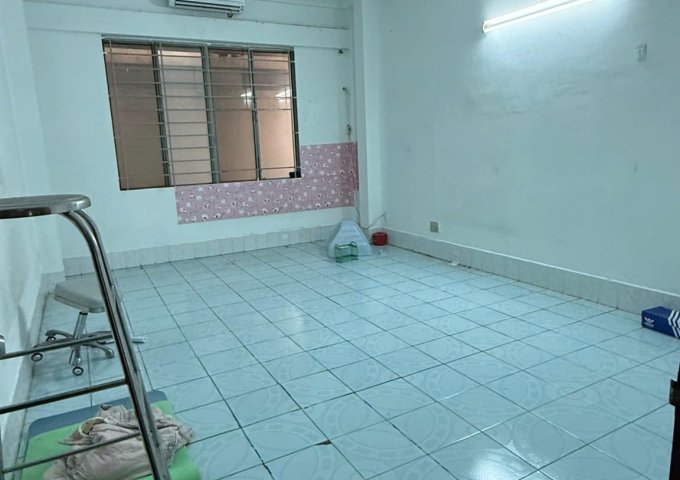 CHO THUÊ MẶT SÀN 2P - LẦU 2  Vị Trí : Nguyễn Thái Bình - Q1 - Hồ Chí Minh