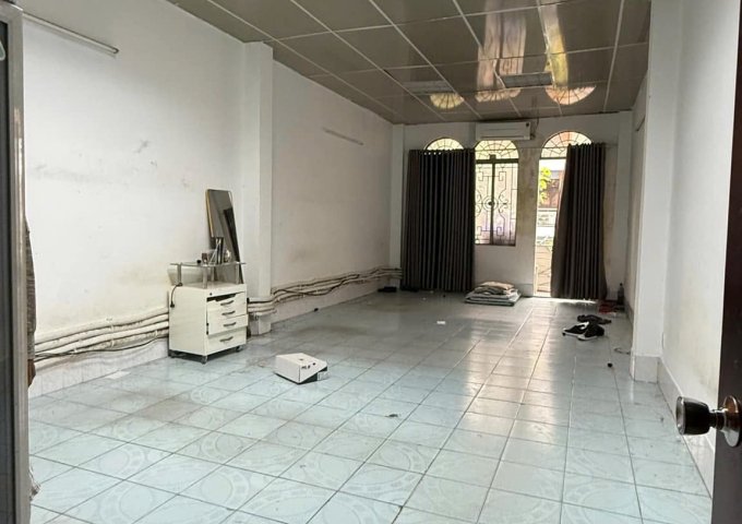 CHO THUÊ MẶT SÀN 2P - LẦU 2  Vị Trí : Nguyễn Thái Bình - Q1 - Hồ Chí Minh