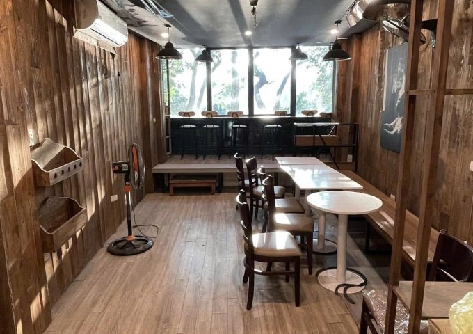 Chính chủ cần sang nhượng quán cafe  Địa chỉ: Mặt hồ Văn Quán, Hà Đông, Hà Nội
