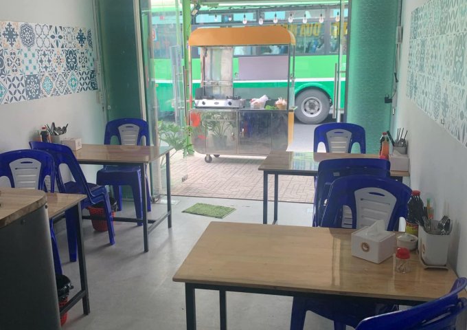 Chính chủ Sang nhượng lại gấp quán ăn, trà trái cây 7x ( bao cọc 15tr ) thuê 10t