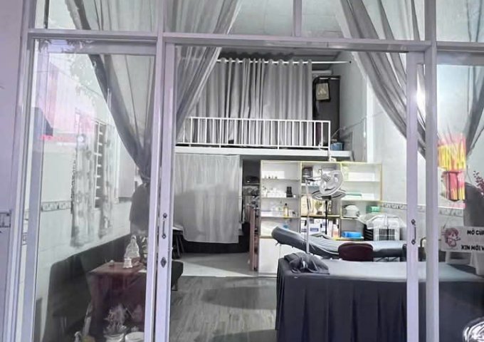 Chính chủ cần sang nhượng tiệm spa phun xăm Địa chỉ:sau siêu thị eonmall , trục đường lớn Huỳnh Văn Luỹ, Hòa Phú, Thủ Dầu Một