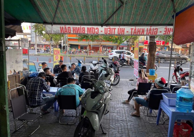 SANG NHƯỢNG - CHO THUÊ MẶT BẰNG  Vị Trí : đối diện bến xe miền