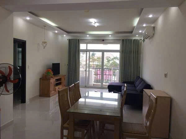 Cho thuê Cảnh Viên 2, căn góc , Phú Mỹ Hưng ,3PN , có ô xe hơi, giá :20 triệu /tháng .LH:0906.611.859 Thư