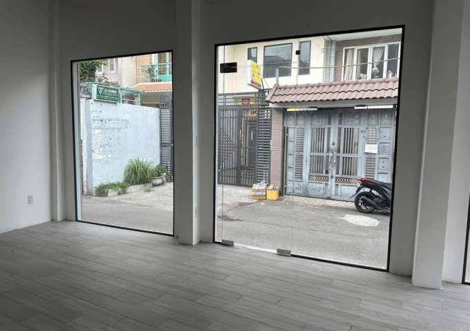 Bán nhà mặt tiền Bình Thạnh Lê Trực ngang 8m dài 8m SHCN 61m2