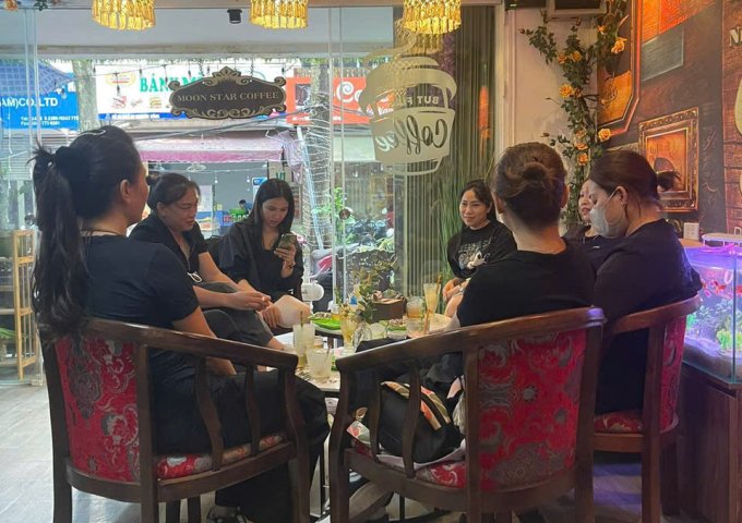 CHÍNH CHỦ CẦN SANG NHƯỢNG QUÁN CAFE  tại đường Nguyên Hồng Hà Nội