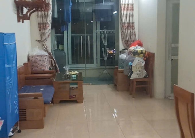 Chính chủ cho thuê căn hộ 2 ngủ 2 vs chung cư CT12 Văn Phú,