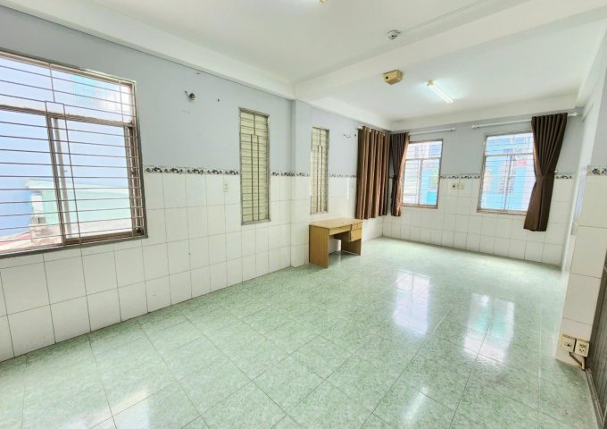 Phòng trọ sinh viên thoáng mát, giá rẻ tại Âu Cơ, Tân Bình