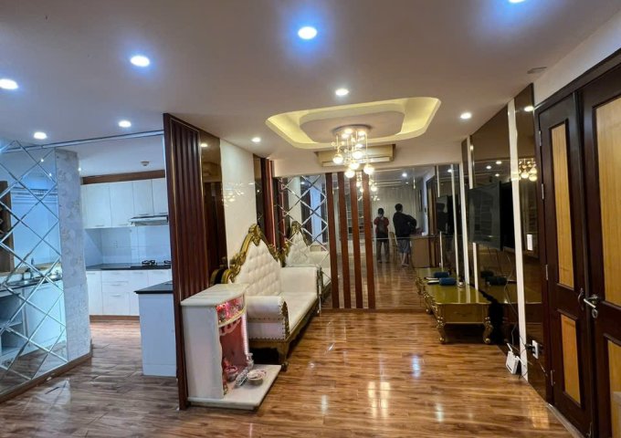 Cho thuê CĂN HỘ 2PN DECOR như hình, tại 2A Nguyễn Sỹ Sách , P15, Tân Bình.