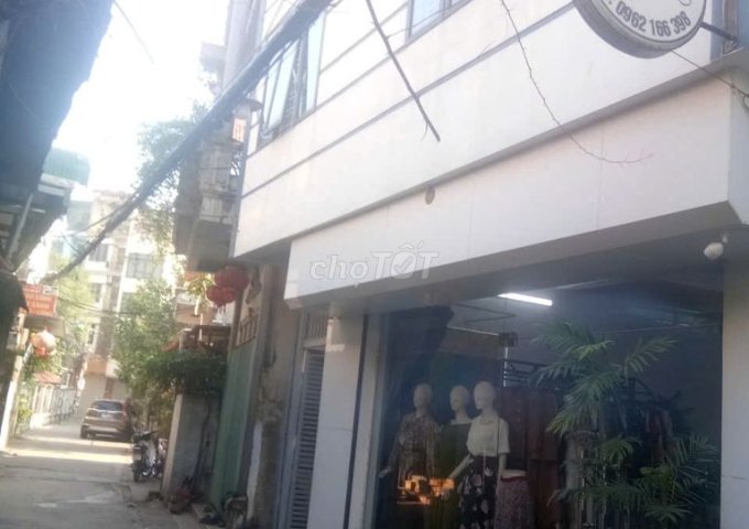 Chính chủ cần bán nhà 2 tầng, 72 m2 tại thị trấn Phúc Thọ, Hà Nội