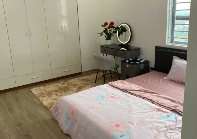 Bán căn hộ chung cư Tứ Hiệp Plaza, Thanh Trì, Hà Nôi, Diện tích 84m2 (căn góc), Giá 4,x tỷ.