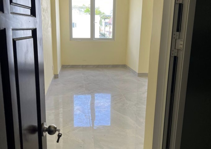 Nhà mới xây 4 Tầng khu Vip Kiều Đàm Quận 7, Xe hơi ngủ trong nhà