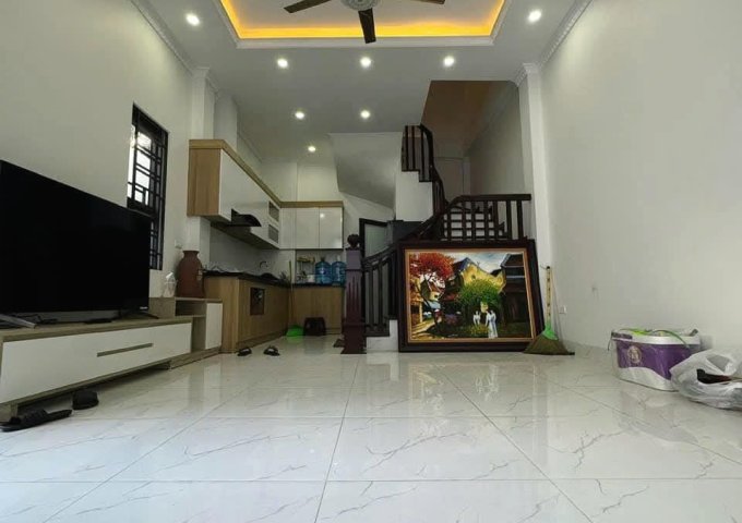 Bán Nhà Nguyễn Đình Thi- Tây Hồ- 5 Tầng Ở Ngay- Lô Góc 2 Thoáng Vĩnh Viễn-Cực Gần Hồ- 7 Tỷ 