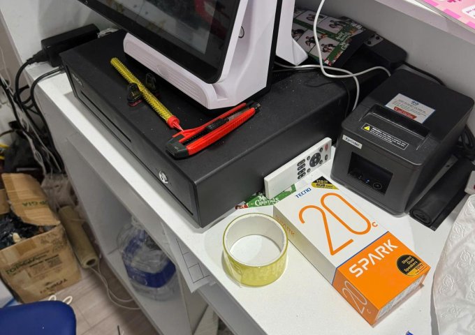 Cần thanh lý quán musicbox tất cả đồ đạc mới sử dụng được 6 tháng còn y như mới