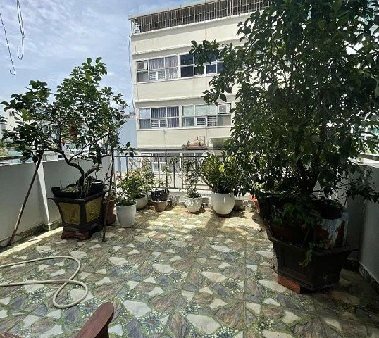 HẺM XE HƠI TRÁNH- XE HƠI NGỦ TRONG NHÀ - SỔ NỞ HẬU - 100M2 - 5 TẦNG - NHÀ CÓ THANG MÁY.TRUNG TÂM Q1 CHỈ 239 TRIỆU/M2