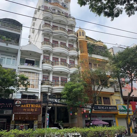 HOTEL HUNG MIAMI 160-162 Bàu Cát, Phường 14, Quận Tân Bình 36p HĐT 200tr/tháng