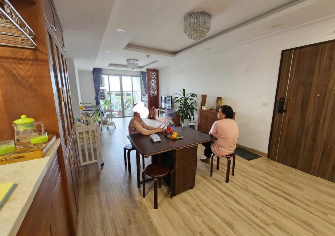 CHO THUÊ CĂN HỘ CC IMPERIAL PLAZA 133M2, 4PN, FULL NỘI THẤT GIÁ TỐT P.PHƯƠNG LI