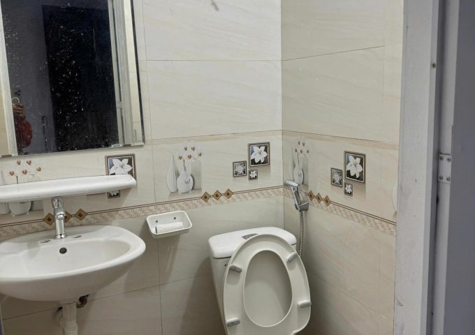 CHO THUÊ NHÀ NGUYÊN CĂN Nhà 2 tầng mỗi tầng 75m2, thuộc ngõ 163 Đại Mỗ, quận Nam Từ Liêm