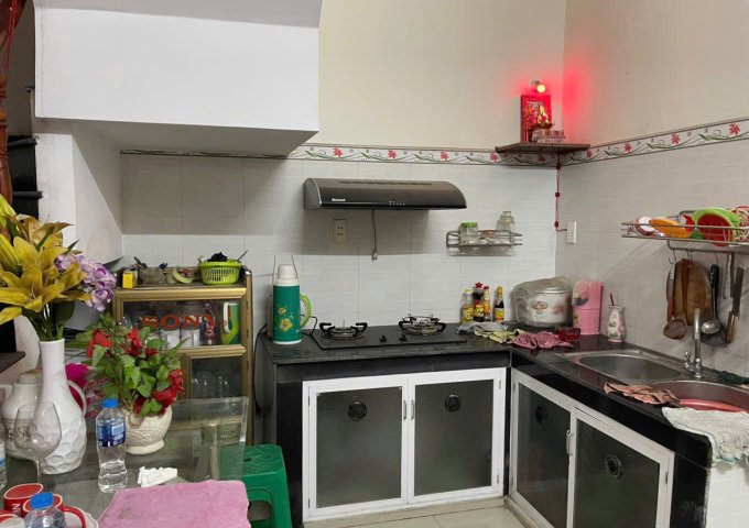 Nhà cho thuê nguyên căn ở địa chỉ: 428/10/16 B Đường Hoàng Ngân Phường 16 Quận 8