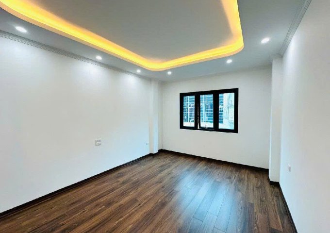 SĐCC- GIẢM SÂU 350 TRIỆU. BÁN NHÀ PHỐ TÂN MAI, Q. HOÀNG MAI 41M × 5T. CHỈ 5 TỶ 8