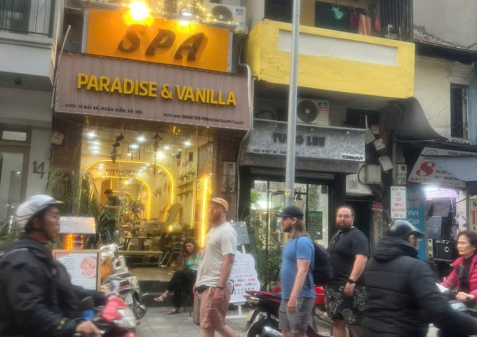 SANG NHƯỢNG LẠI SPA 2 TẦNG TẠI 12 BÁT SỨ, HÀNG BỒ, HOÀN KIẾM, HÀ NỘI