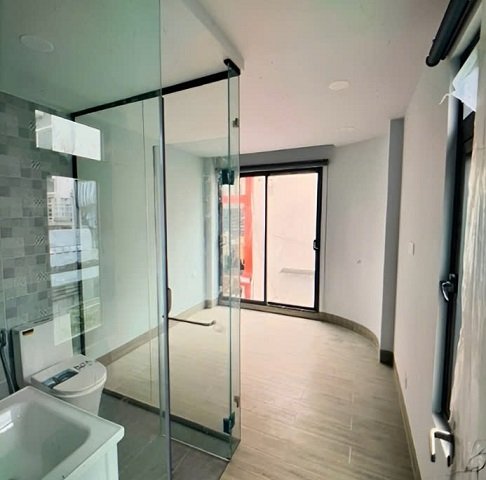 CĂN GÓC 2 MẶT HẺM 4M. 4 TẦNG BTCT Q1 CHỈ NHỈNH 6 TỶ