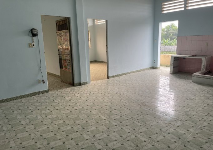 Cho thuê mặt bằng 2 mặt tiền nguyên căn có lầu - vi trí ngay khu dc Đồng an gần chợ đầu mối Thủ Đức , kcn Sống Thần 1