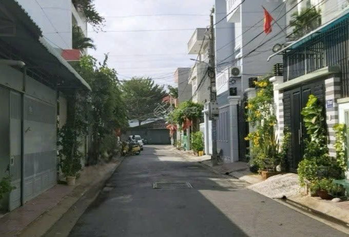 Chính chủ cho thuê nhà nguyên căn 100m2,mặt tiền rộng 6.6m.