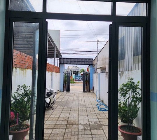 Cho Thuê Nhà Nguyên Căn Chính Chủ Nằm Ngay Mặt Tiền Đường Trần Văn Trà, Bình Minh, TP.Tây Ninh.