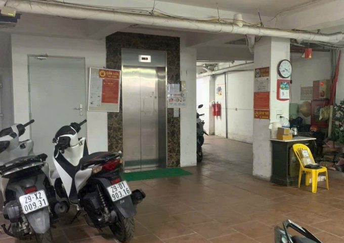 Cần bán Căn Chung cư mini 52m phố Khương Hạ, có 2 phòng ngủ, ngõ rộng 4m ô tô quay đầu thoải mái.