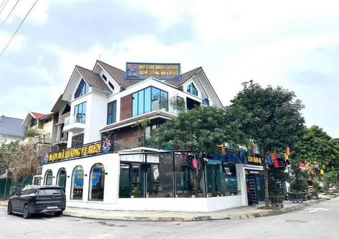 Cần sang nhượng Nhà hàng hải sản đang có lượng khách ổn định