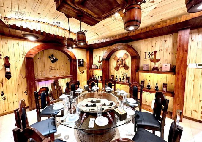 Cần sang nhượng Nhà hàng hải sản đang có lượng khách ổn định