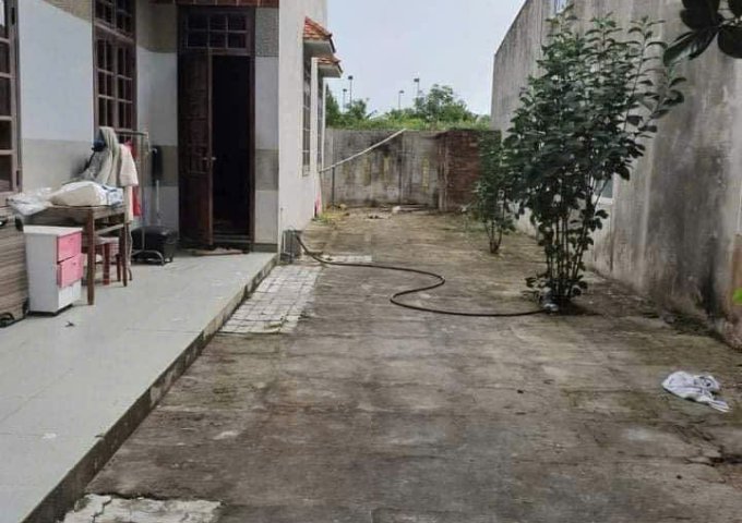 BÁN NHÀ RẺ HƠN GIÁ ĐẤT – CÁCH BÃI TẮM NON NƯỚC 300M