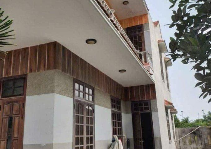 BÁN NHÀ RẺ HƠN GIÁ ĐẤT – CÁCH BÃI TẮM NON NƯỚC 300M