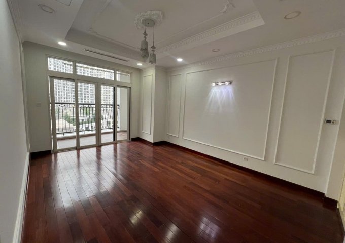 CHÍNH CHỦ CẦN BÁN CHCC CAO CẤP KHU ROYAL CITY