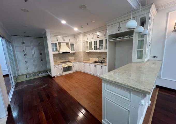 CHÍNH CHỦ CẦN BÁN CHCC CAO CẤP KHU ROYAL CITY