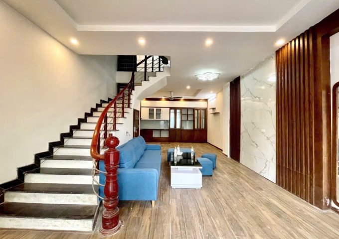 Chính chủ cần bán nhanh liền kề Văn Phú - Hà Đông, dt 50m2 x 4 tầng, mặt tiền 5m, giá vô cùng hợp lý