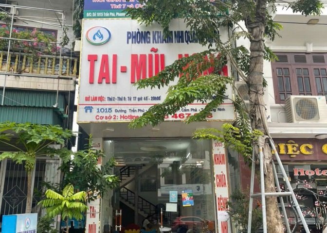 Cho thuê căn nhà mặt đường Trần Phú nở hậu làm cửa hàng kinh doanh hoặc trụ sở văn phòng