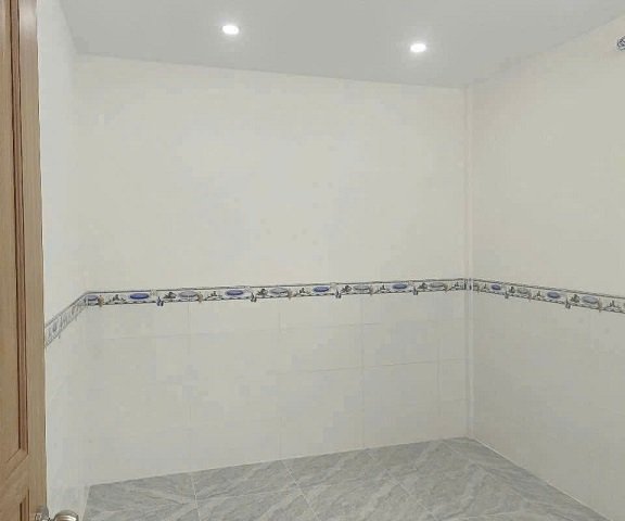 NHÀ 1 trệt 1 lửng (trung tâm cần Thơ)