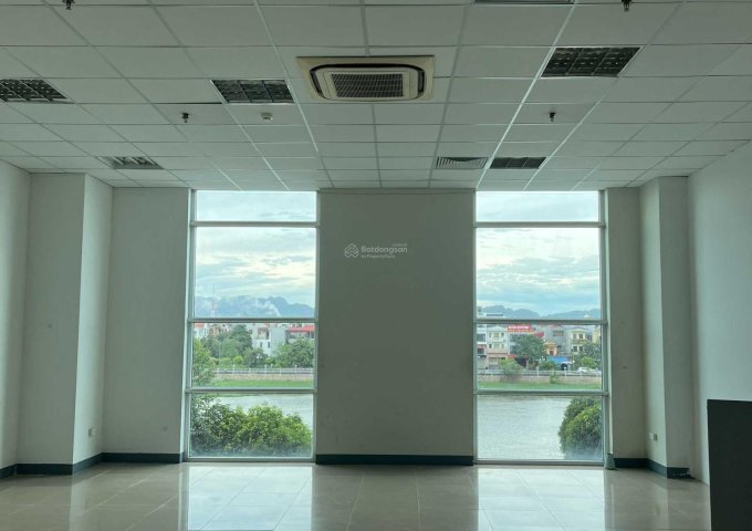 Meet Coworking Space - ngay Quốc lộ 1A, tòa nhà đối diện Ga Phủ Lý, Đường Lê Hoàn, Phường Hai Bà Trưng, Phủ Lý, Hà Nam