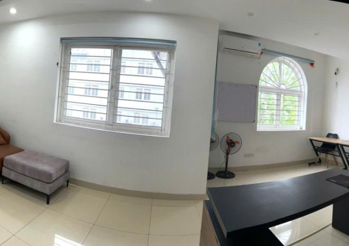 Cho thuê văn phòng tầng 3 (2 phòng), ưu tiên thuê nguyên tầng.