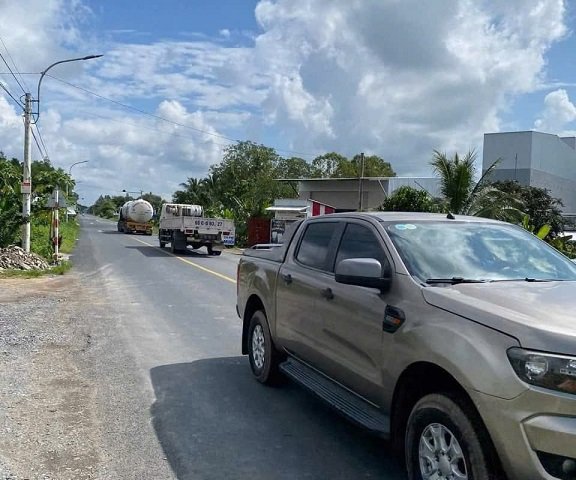 Bán nền biệt thự mặt tiền đường 3-2 thành phố Ngã Bảy Hậu Giang