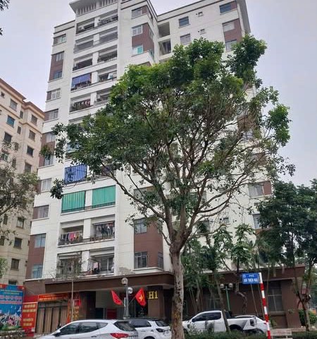 Cần bán gấp Căn hộ 1216 căn góc chung cư tại đô thị Việt Hưng, Long Biên, Hà Nội