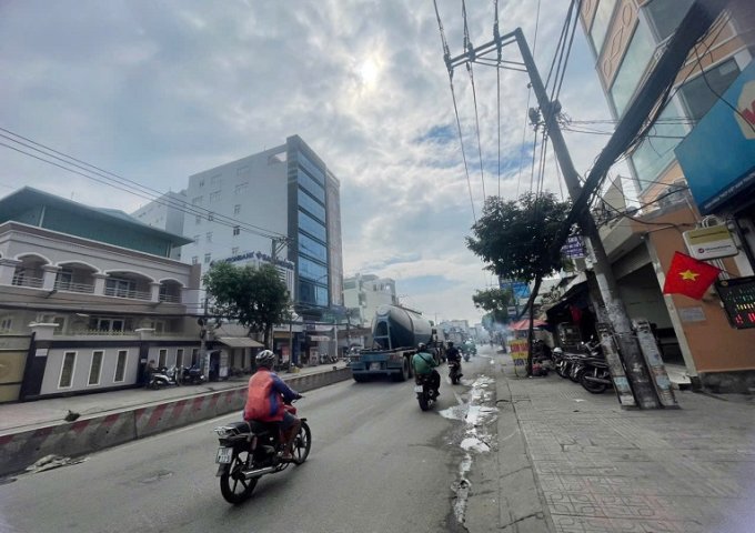 Bán biệt thự 817 Huỳnh Tấn Phát Phường Phú Thuận, Quận 7