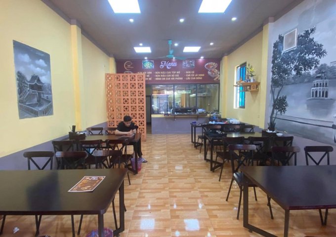 SANG NHƯỢNG QUÁN BÚN RIÊU – HẢI SẢN VỊ TRÍ ĐẸP