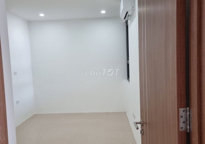 Cho thuê căn hộ 3P ngủ, 2WC DT 92,6m2 Tòa nhà Geleximco 897 Giải Phóng