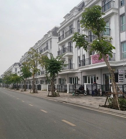 Bán Nhà Liền Kề 5 Tầng Mới Tinh, Vỉa Hè Đá Bóng, Cạnh Trung Tâm Quận Ủy Gia Lâm