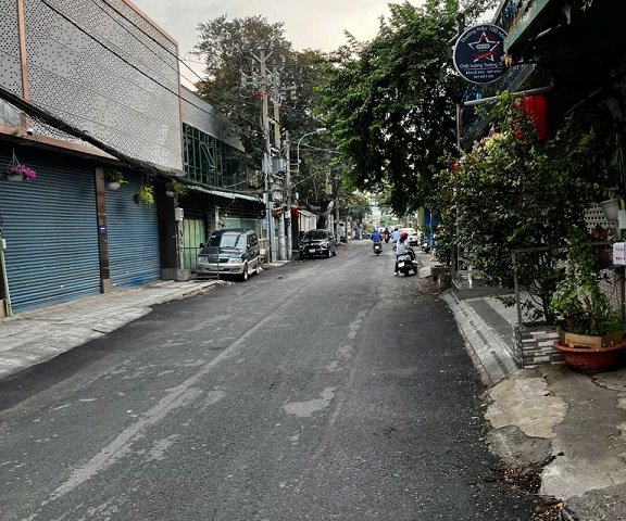 Cho thuê Mặt Bằng Trệt và Lầu 1 kinh doanh ở Lý Thường Kiệt Quận 11