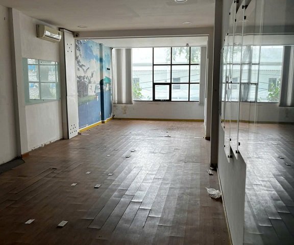 Cho thuê Mặt Bằng Trệt và Lầu 1 kinh doanh ở Lý Thường Kiệt Quận 11