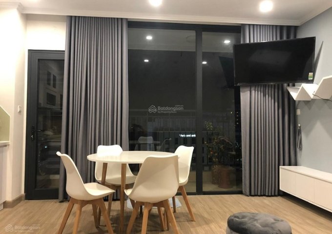 Căn hộ chung cư T10 toà SC hướng ra nhìn ra Ngân hàng Vietcombank - Ngân hàng lớn nhất Việt Nam.