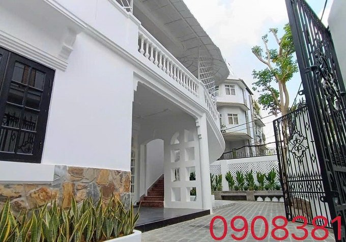 THUA LỖ CẦN TIỀN BÁN GẤP BIỆT THỰ KIẾN TRÚC PHÁP,ĐỘC LẠ ĐẸP HIẾM KHU VIP ,giáp Q1 TP Hồ Chí Minh